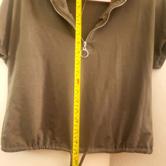 New w/o tags top - Picture 5 of 8